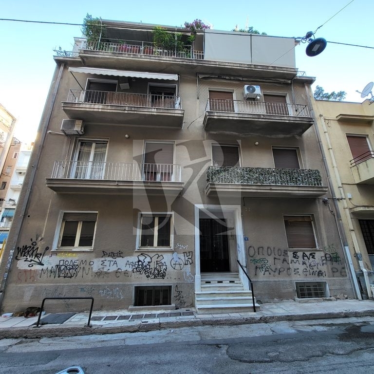 (For Sale) Residential Apartment || Athens Center/Athens - 80 Sq.m, 2 Bedrooms, 75.000€ 